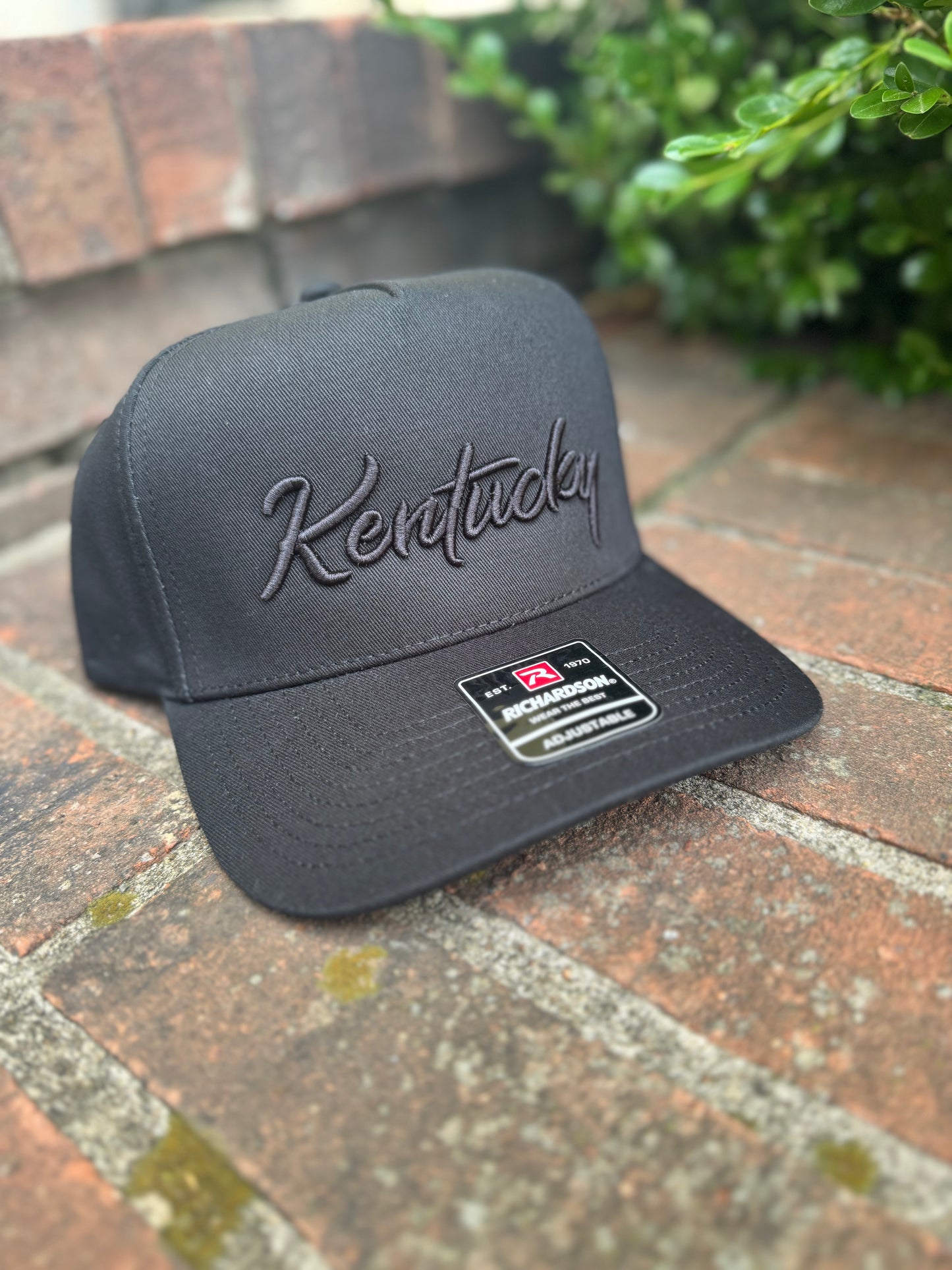 Kentucky Classic Trucker Black Out