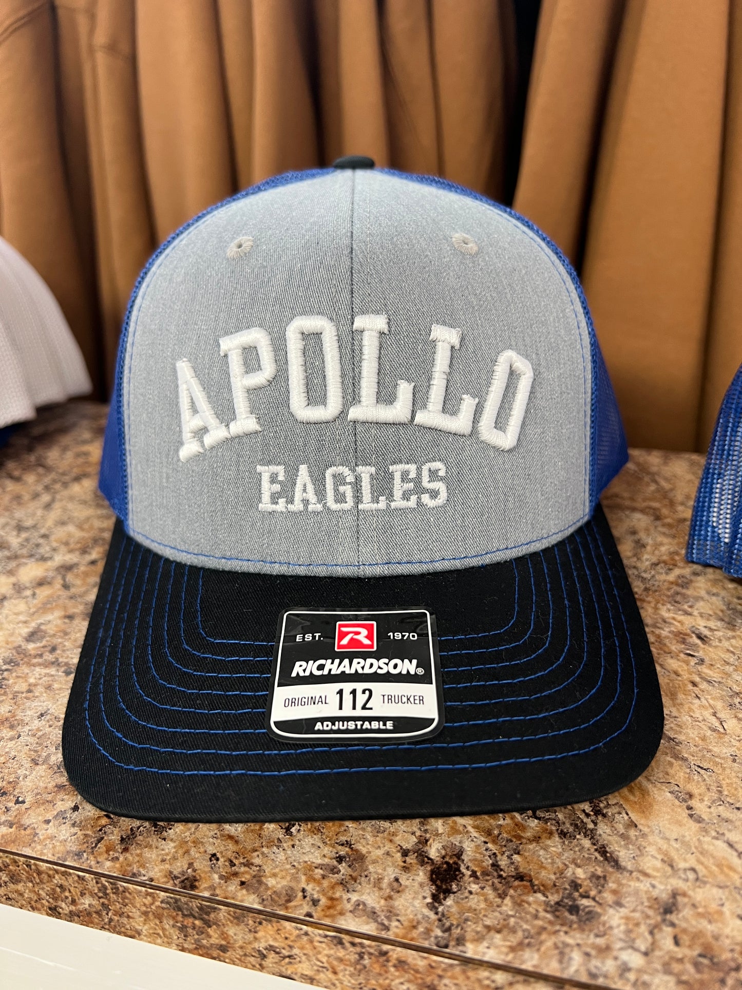 Apollo Puff Embroidered Richardson 112